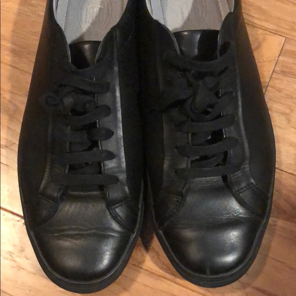 TCG Kennedy Black Leather Shoes